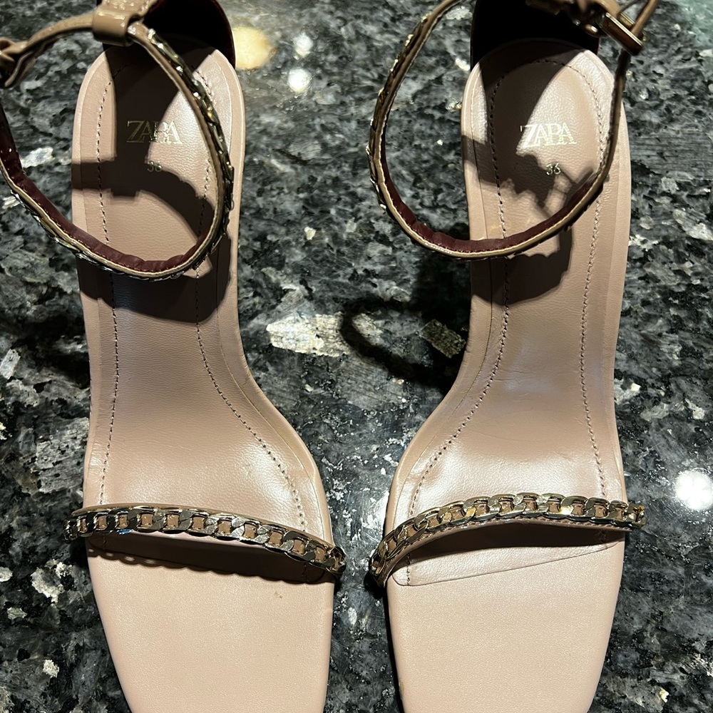ZARA - NUDE CHAIN EMBELLISHMENT SIZE 36